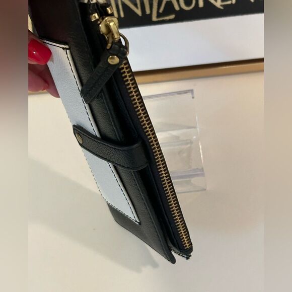 Fossil Black and White pebble Leather Wallet clutch - Picture 7 of 9